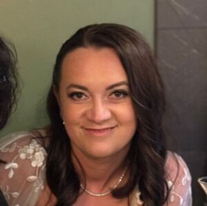 Meet your Posher, Adina